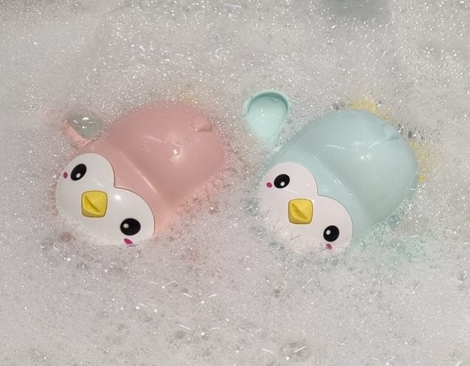 Wind Up Penguins Bath Toy